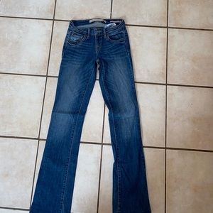 🌿2/$25🌿 Guess jeans